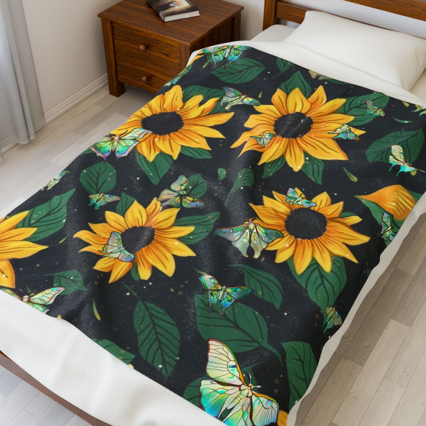 Soft and Luxurious Sunflower and Luna Moth Velveteen Blanket - Perfect for Bringing the Outdoors In
