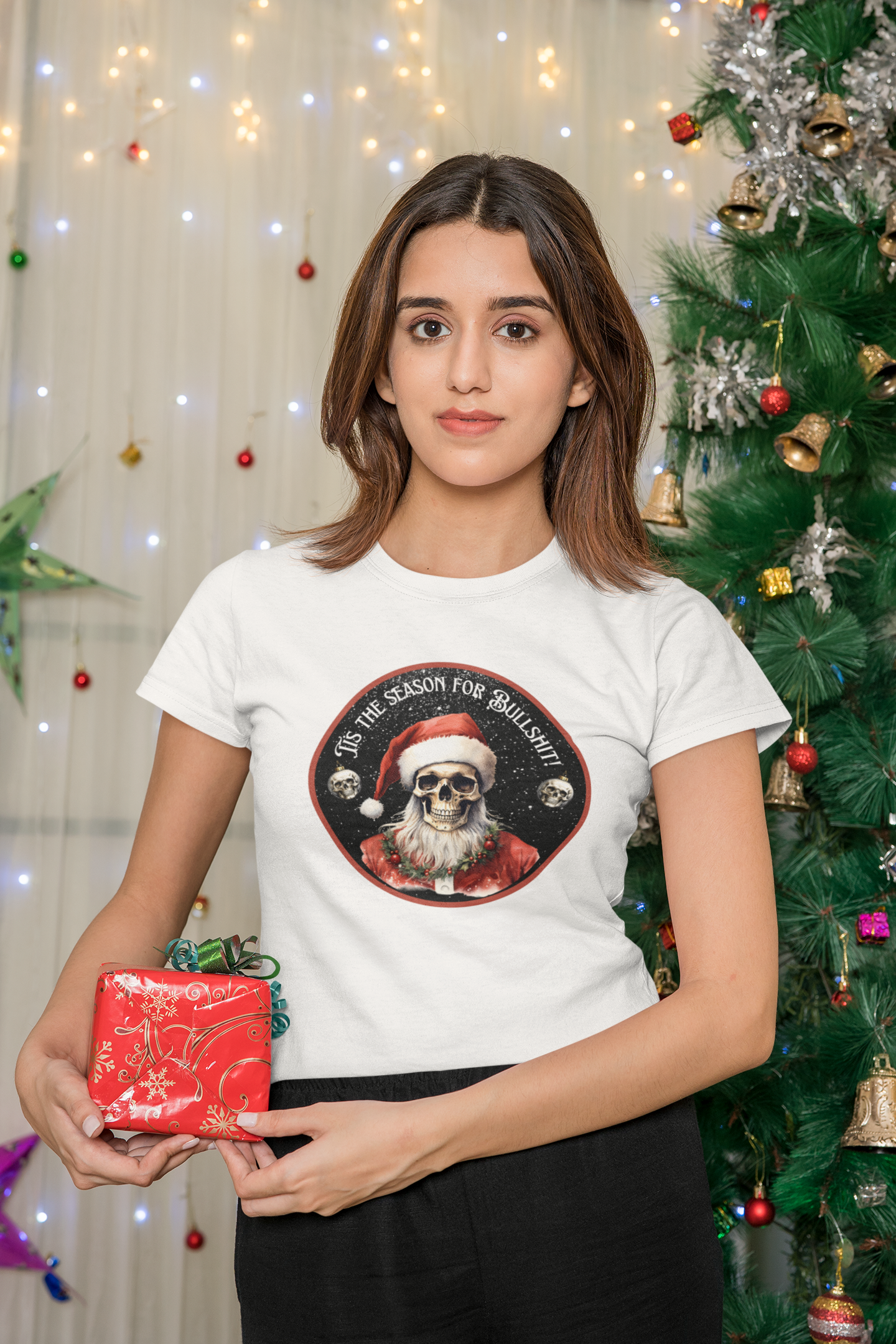 Skull Christmas Tee: Soft Cotton Unisex Shirt - Snowfall Season Style