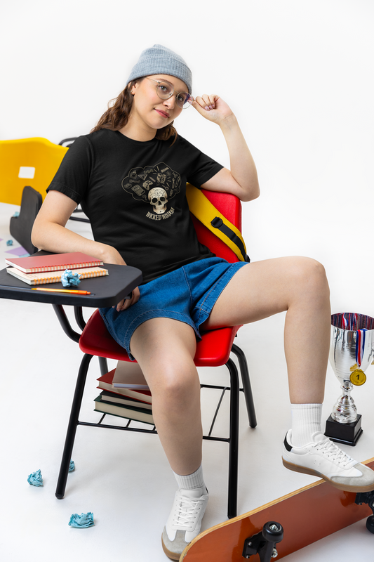 Edgy Skull Graphic Tee – Unisex Comfort for the Bold and Unique